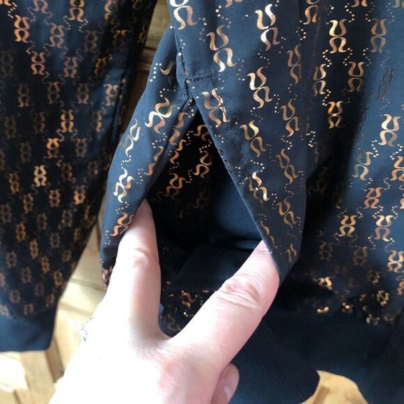 Lululemon Size 6 Limited Edition Gold Foil Logo Zip Jacket RARE Tie Back Shimmer - Picture 6 of 9